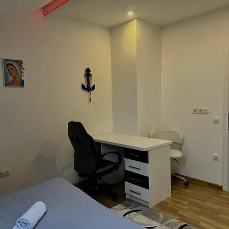 Petra Luxury 公寓 利夫诺